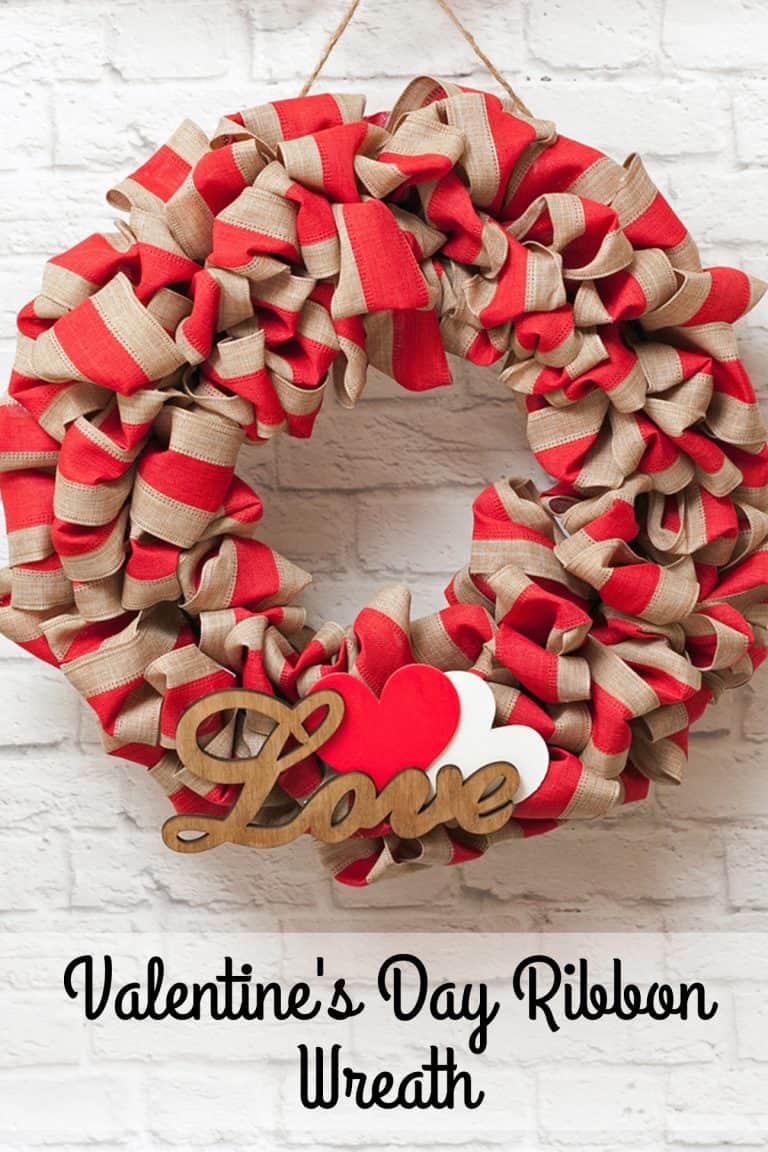Bubble-Style Valentine’s Day Ribbon Wreath
