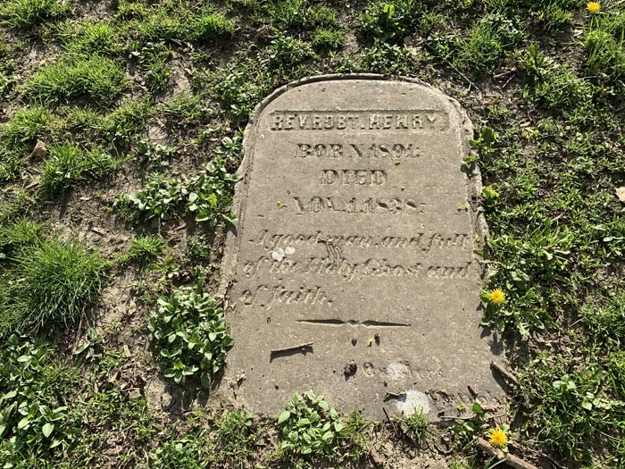 Reverend Robert Henry's Grave